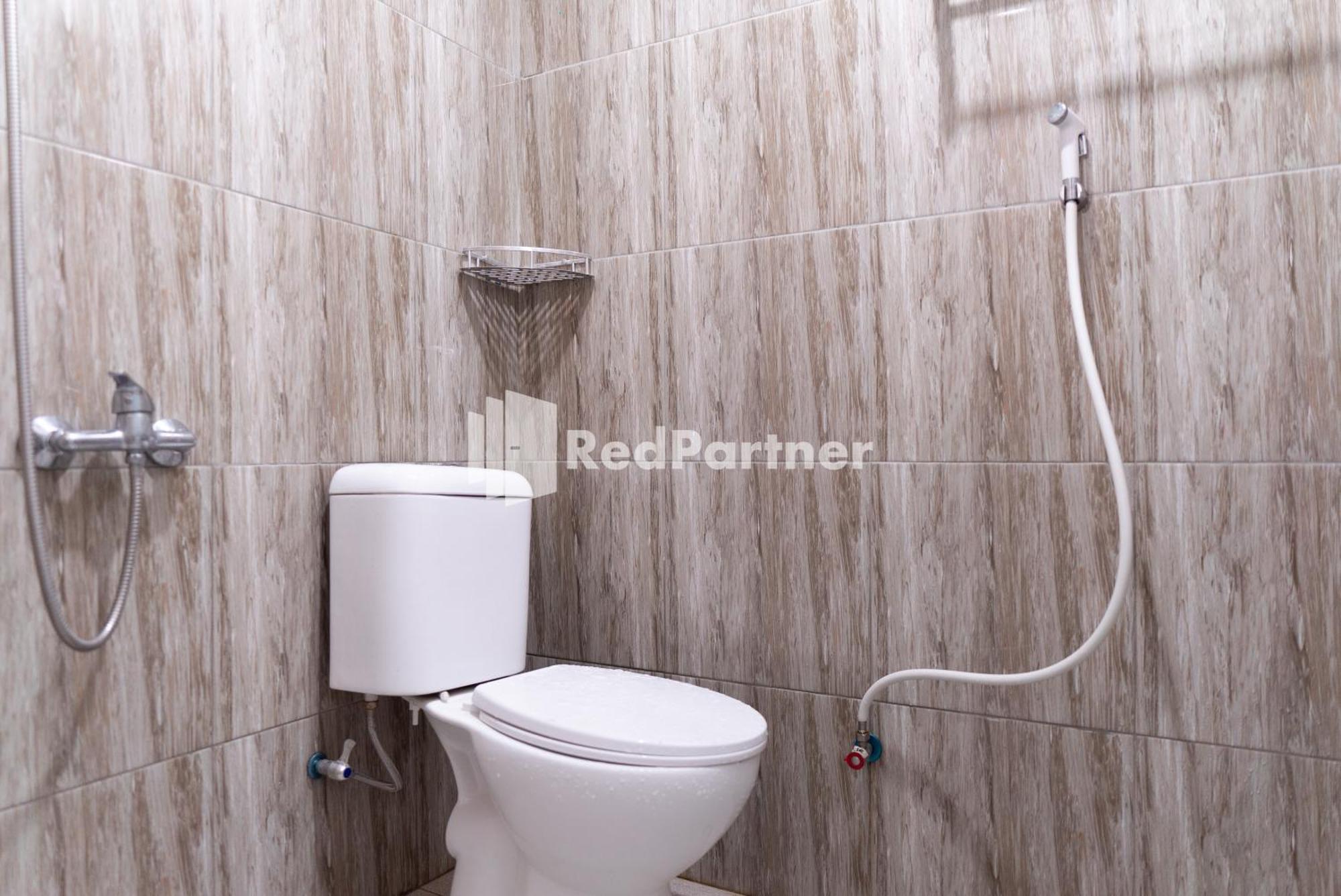 Wisma Narada 2 Lampung Mitra Reddoorz Bandar Lampung Zimmer foto
